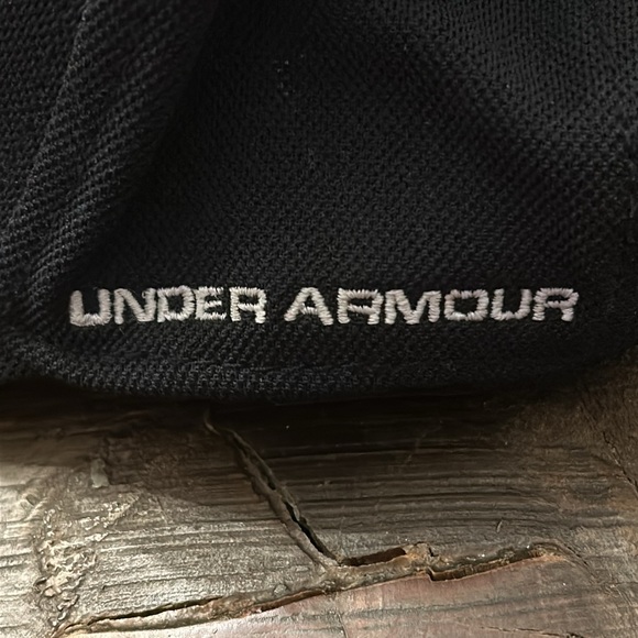 EUC Under Armour Heat Gear Stretch Fit Youth Baseball Cap - Picture 3 of 7